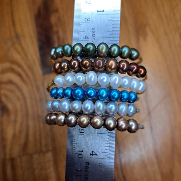Set of six bracelets ✨️ Stretchy beaded bracelets with faux freshwater pearls - Picture 6 of 7
